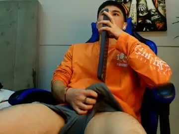 Chaturbate Sex Chat of roan_birkin