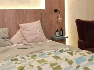 Chaturbate Live Sex Cam of vinsant_x