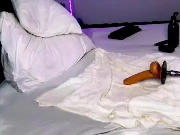 Chaturbate Watch Live Sex Cams of dee_waters