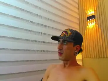 Chaturbate Free Porn Cam of poderoso_samael