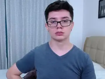 Chaturbate Sex Cam of kevinhunts