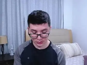 Chaturbate Free Live Porn of kevinhunts