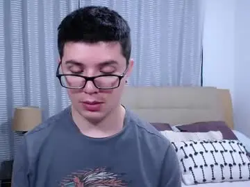 Chaturbate Live Porn of kevinhunts