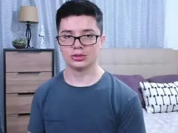 Chaturbate Sex Cam of kevinhunts