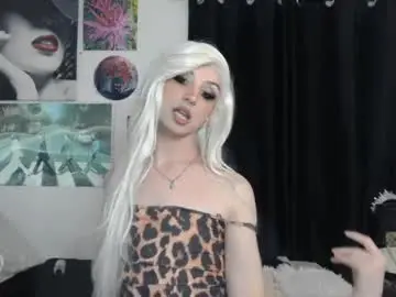 Chaturbate Live Sex Cam of viperthedoll