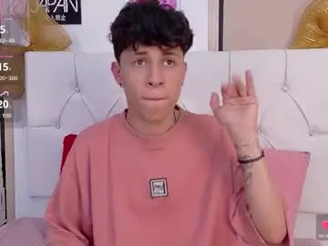 Chaturbate Live Sex Cam of axel_evanss