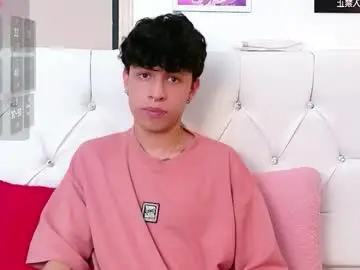 Chaturbate Free Porn Cam of axel_evanss