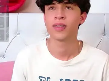 Chaturbate Live Sex Cam of axel_evanss