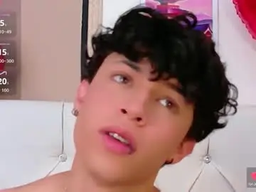 Chaturbate Sex Cam of axel_evanss