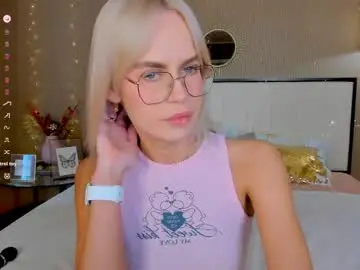 Chaturbate Free Porn Cam of bellatip