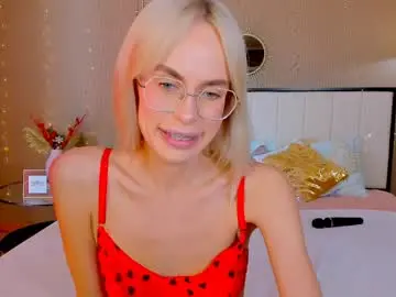 Chaturbate Live Sex Cam of bellatip