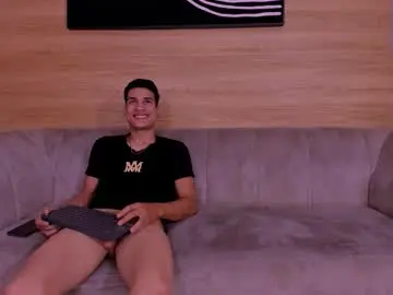 Chaturbate Live Porn of heteros_men