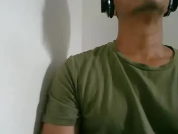 Chaturbate Free Porn Cam of kamilo69_