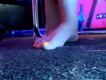 Chaturbate Best live sex cam show of monicamaxwel