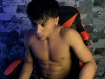 Chaturbate Adult Video Chat of zyzz_1812