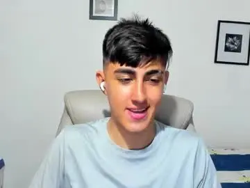 Chaturbate Live Sex Cam of babymaik