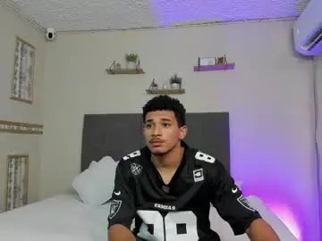 Chaturbate Free Porn Cam of cloe_harry