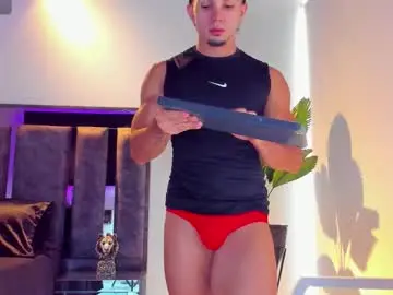 Chaturbate Nude Webcam of santin_seans