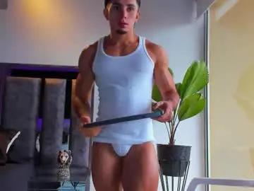 Chaturbate Free Porn Cam of santin_seans