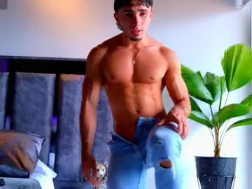 Chaturbate Watch Live Sex Cams of santin_seans