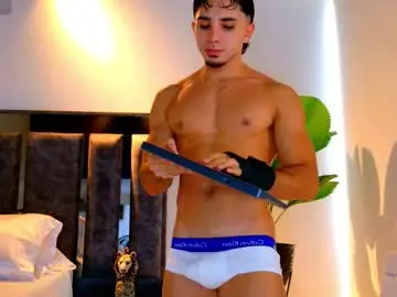 Chaturbate Free Live Porn of santin_seans