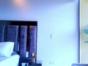 Chaturbate Free Porn Cam of santin_seans