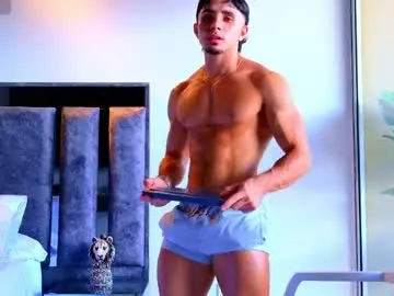 Chaturbate Best live sex cam show of santin_seans