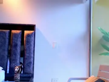 Chaturbate Free Porn Cam of santin_seans