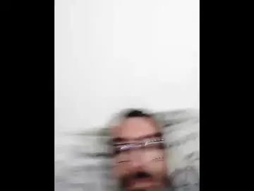 Chaturbate Live Sex Cam of luis2988z