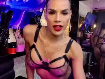 Chaturbate Live Sex Cam of estefania1812