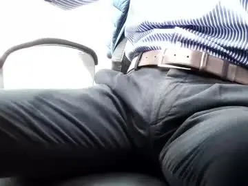 Chaturbate Live Sex Cam of officelush