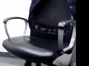 Chaturbate Live Sex Cam of officelush