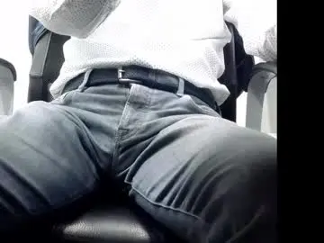 Chaturbate Live Sex Cam of officelush