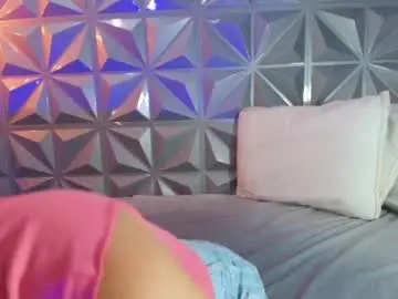 Chaturbate Live Porn of emmy_lander1