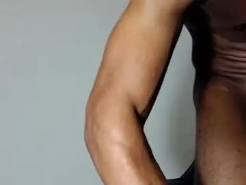 Chaturbate Live Sex Cam of julienlongg