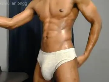 Chaturbate Live Sex Cam of julienlongg