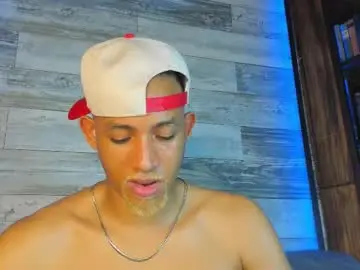 Chaturbate Adult Webcam of bento_fox