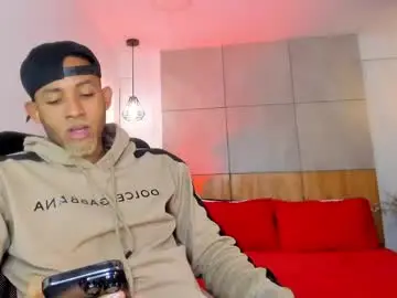 Chaturbate Watch Live Sex Cams of bento_fox