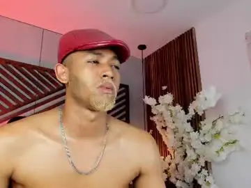 Chaturbate Best live sex cam show of bento_fox
