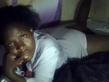 Chaturbate Live Sex Cam of cute_leylah