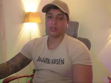 Chaturbate Free Porn Cam of appolo_allen