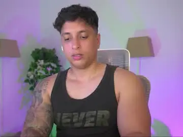 Chaturbate Live Sex Cam of appolo_allen