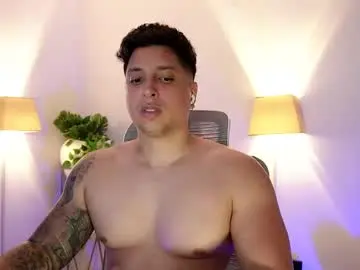 Chaturbate Live Sex Cam of appolo_allen