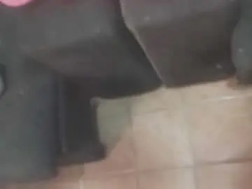 Chaturbate Live Sex Cam of evilwhitegirl