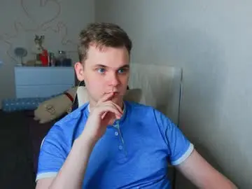 Chaturbate Sex Cam of lucas_dany