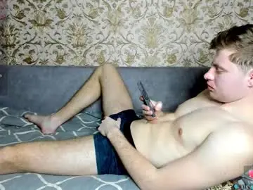 Chaturbate Live Sex Cam of hornyblondieboyy