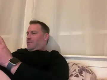 Chaturbate Free Porn Cam of chris2024x