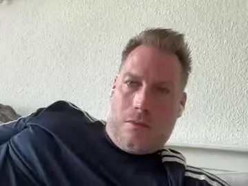 Chaturbate Live Sex Cam of chris2024x