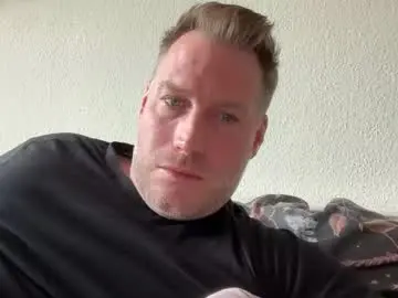 Chaturbate Free Porn Cam of chris2024x