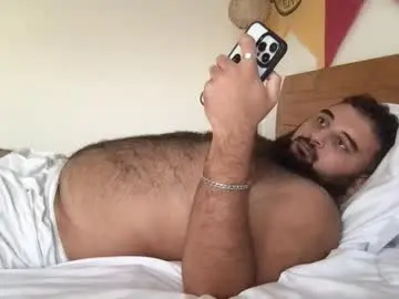 Chaturbate Live Sex Cam of _alan_bear_